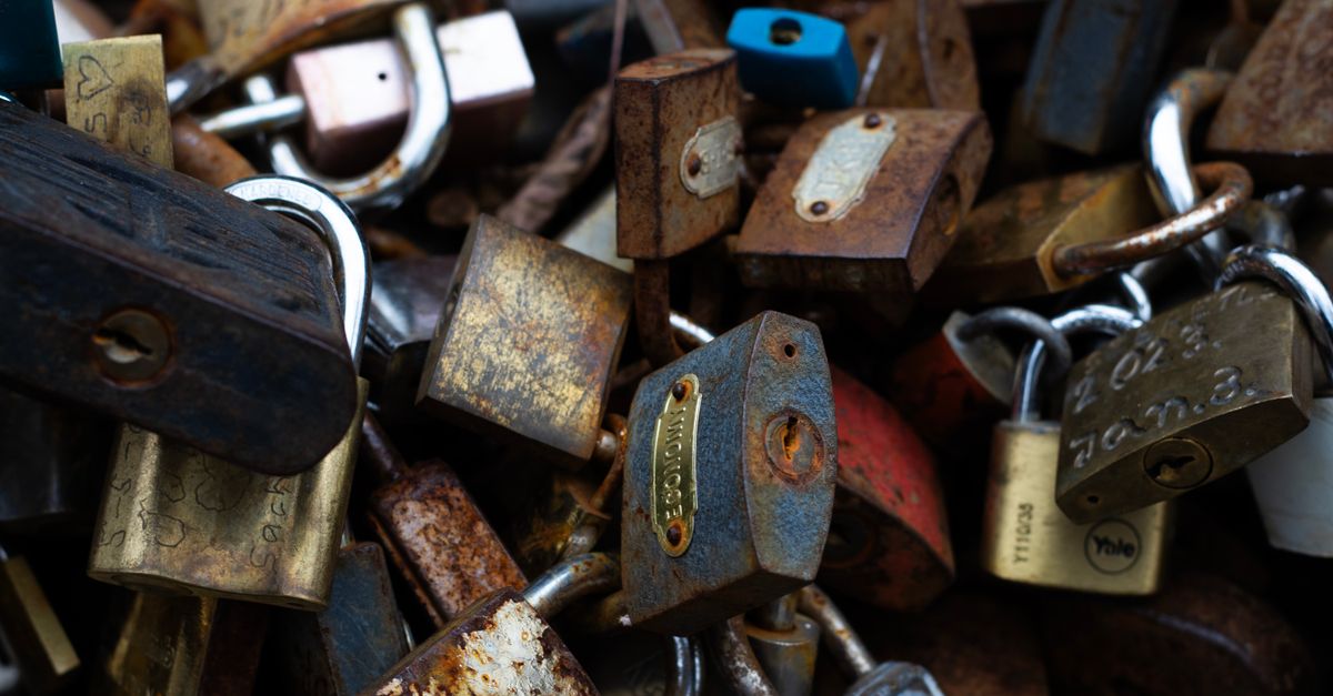 Comparing Deadlocks and Standard Locks for Security