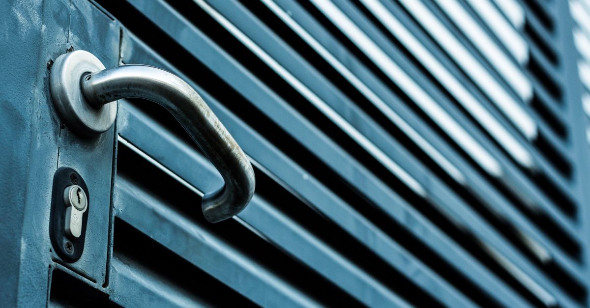 The Role of Deadlocks in Preventing Home Break-Ins